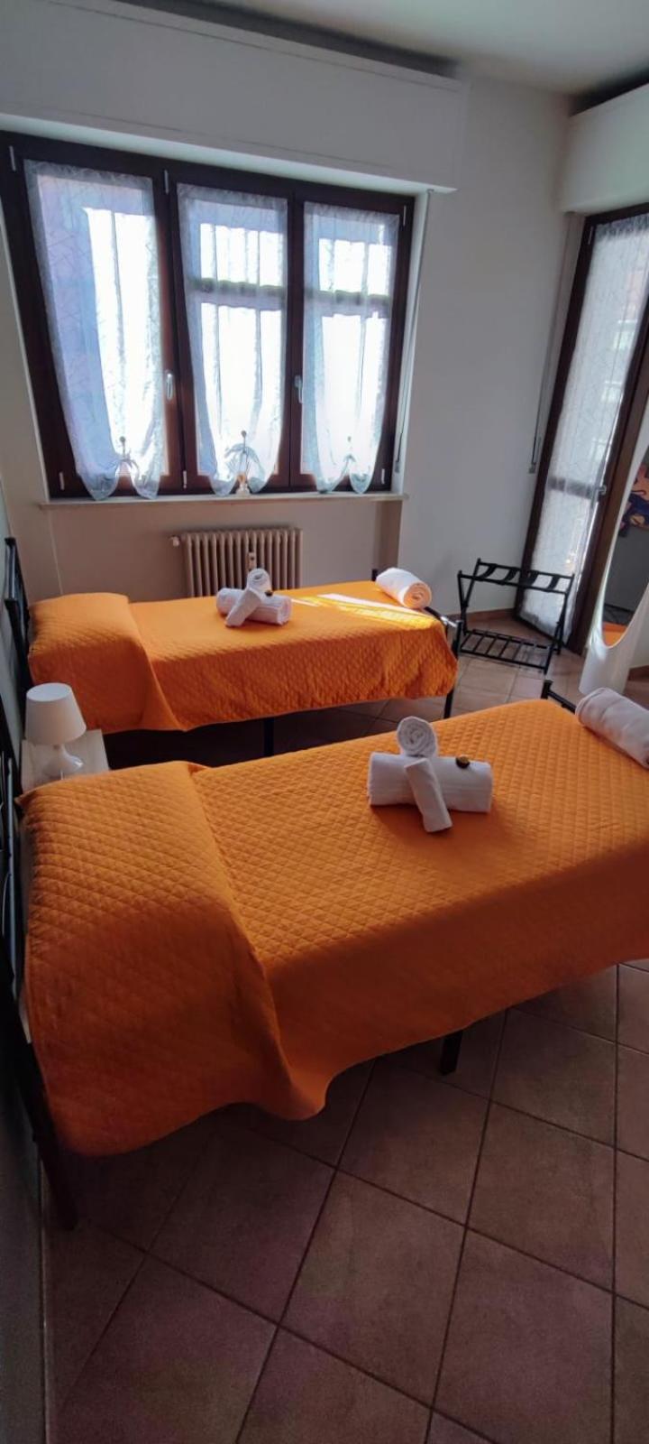 L'Orchidhea Apartment Savigliano Dış mekan fotoğraf